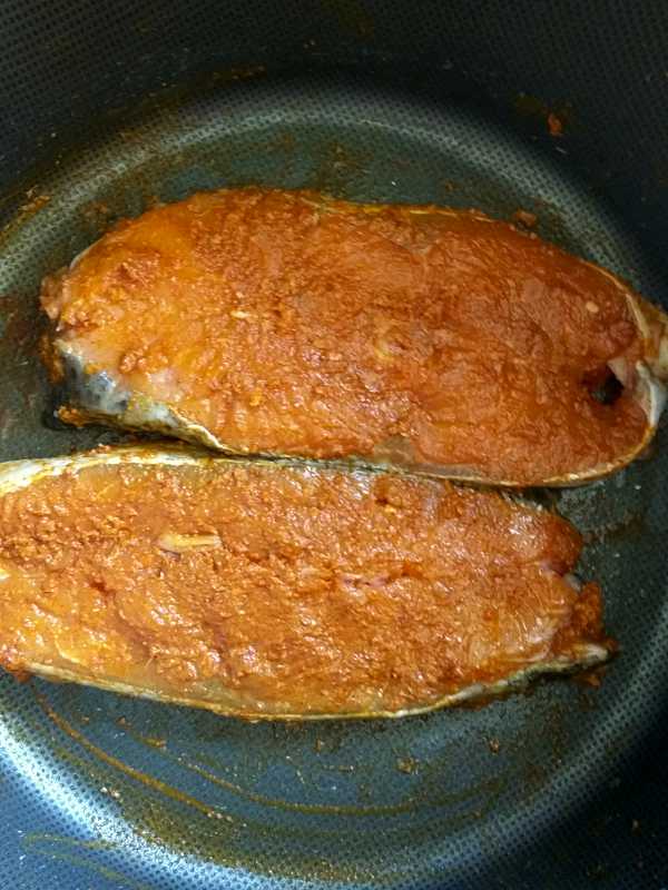 Andhra Fish Fry Recipe| Chepala Vepudu Recipe • Chakris Kitchen